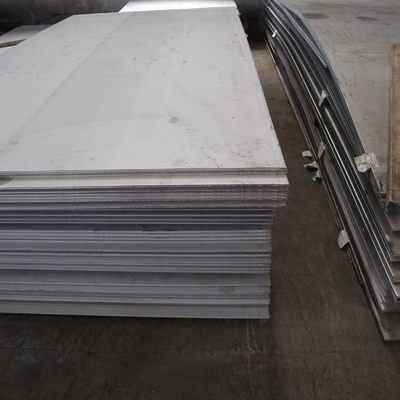 304 polierte warm gewalztes Edelstahlblech 1000-6000mm 316 für errichtendes Erdöl