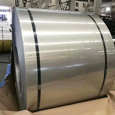 Polierter Edelstahl, kaltgewalzt, Spulenlänge 1000 mm – 6000 mm, Dehnung &gt; 40 %.
